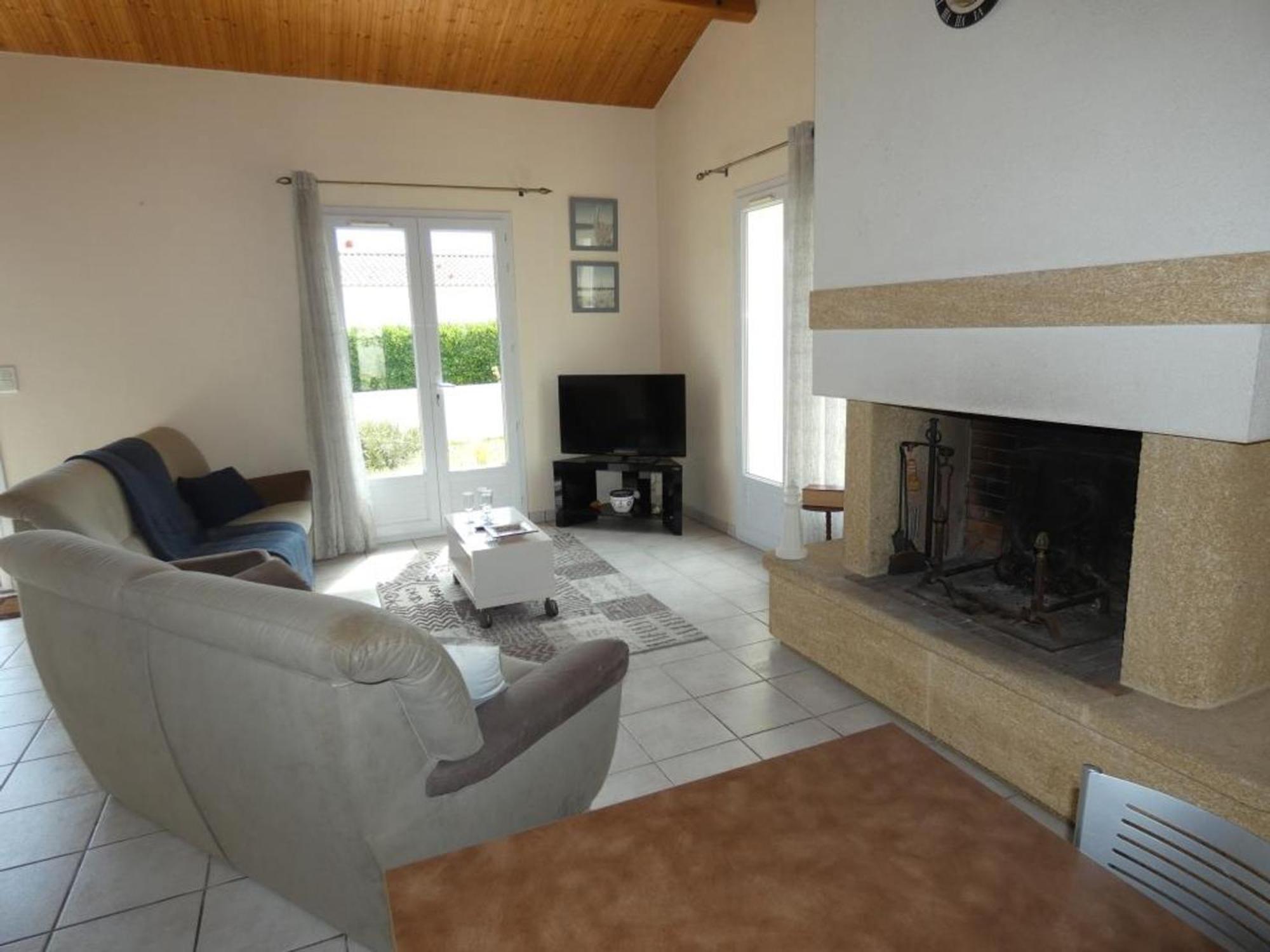 Maison Lumineuse Avec Jardin Pres De La - 2 Chambres, Animaux Acceptes, Wifi, Parking - Fr-1-540-286 Holiday home *